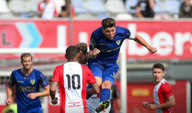 现效力于巴 现效力于巴